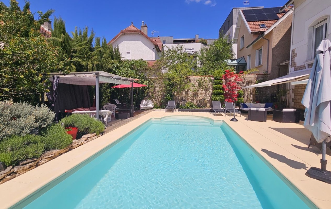 FAMICITY : Maison / Villa | DIJON (21000) | 159 m2 | 755 000 € 