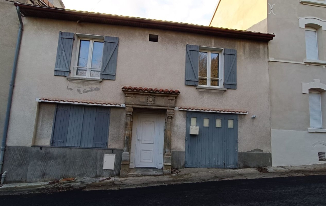 FAMICITY : Maison / Villa | THIERS (63300) | 680 m2 | 145 000 € 