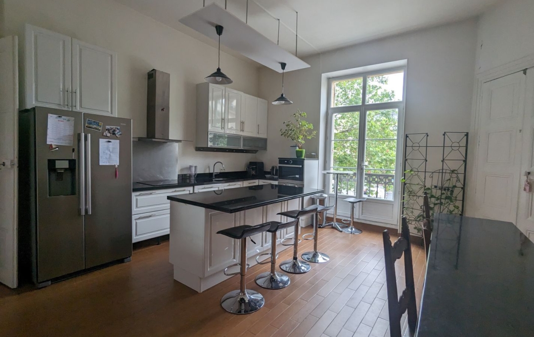 FAMICITY : Apartment | PARIS (75010) | 192 m2 | 1 870 000 € 