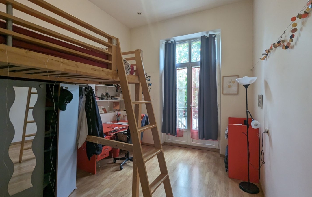 FAMICITY : Appartement | PARIS (75010) | 192 m2 | 1 870 000 € 