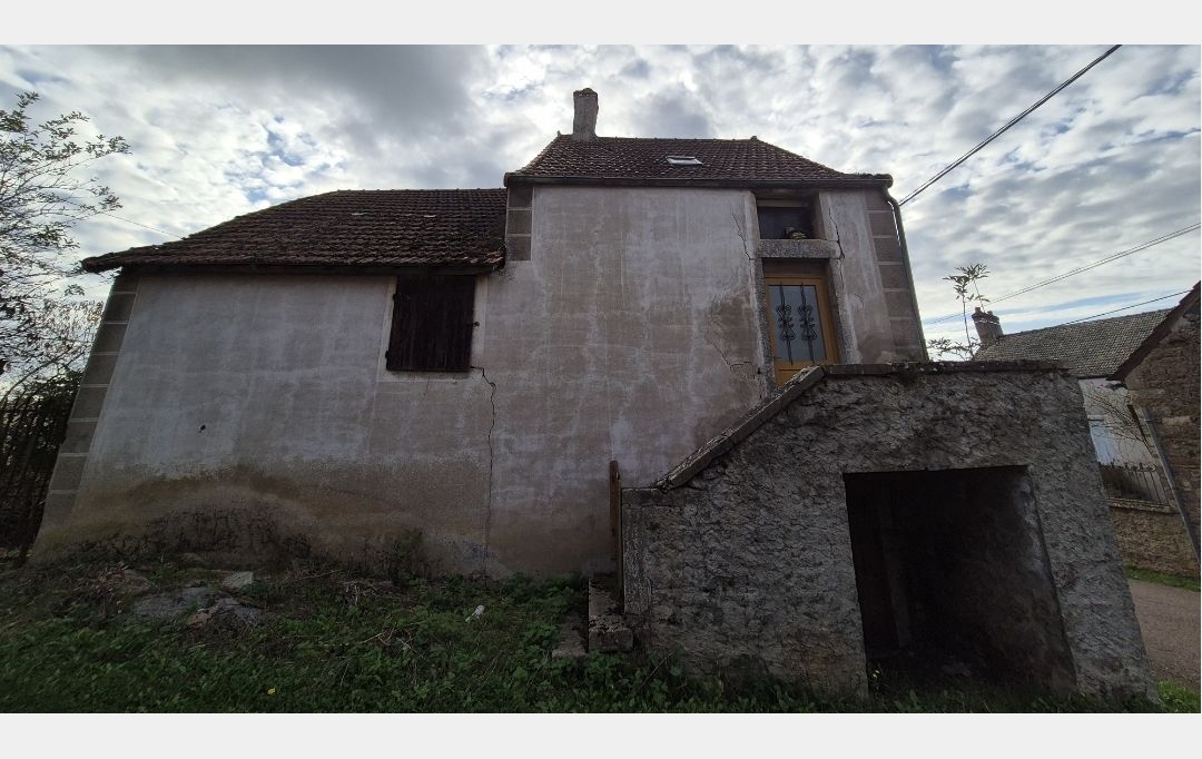 FAMICITY : Maison / Villa | NOLAY (21340) | 150 m2 | 45 000 € 